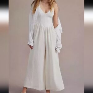 Urban Outfitters Women Jumpsuit Wide-Leg Vneck White Cream SzXS
